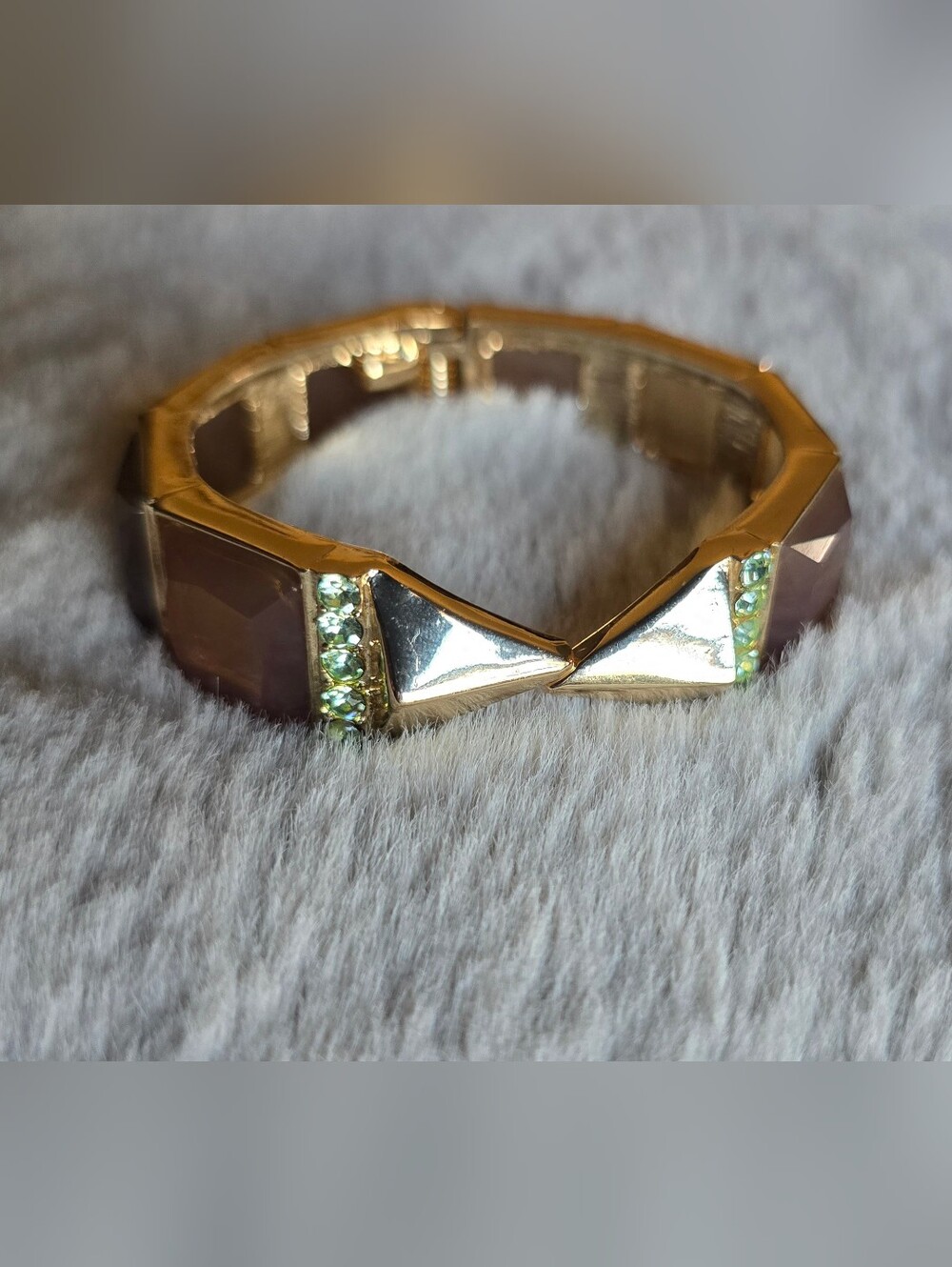 JewelMint Helena Amber Resin Peridot Rhinestone Gold Stretch Bracelet